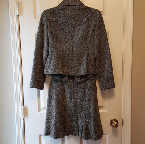 AL Anne Klein skirt suit - Picture 5 of 5